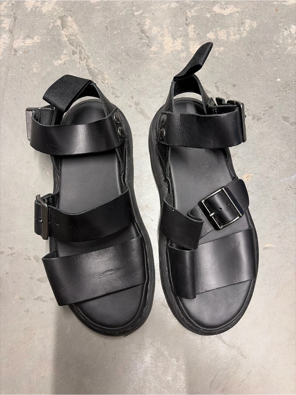 Dr martens gryphon Black Leather Strapped Sandals - Contemporary Casual